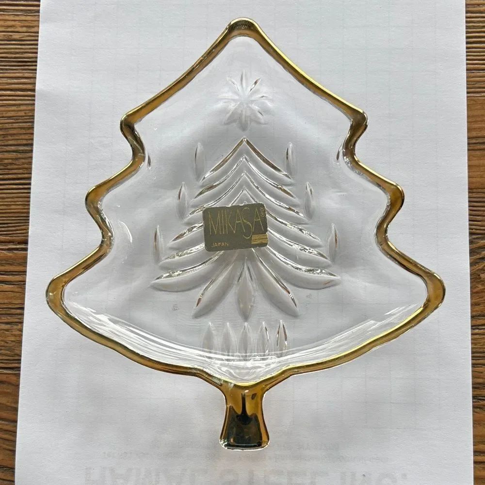 Mikasa Gold-Trimmed Holiday Tree Plate